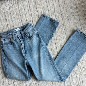 Zara Women's Light Blue Straight Jeans